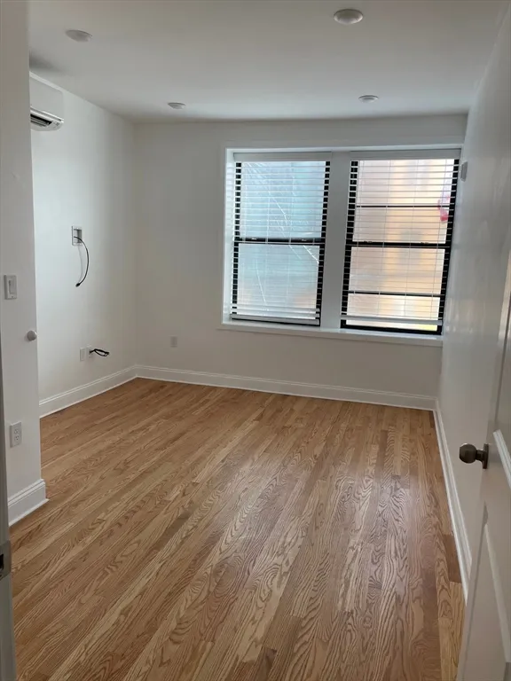 3 bed, 1 bath apartment for rent at 52 Washington Ave Unit 203, Chelsea — photo 5 of 9