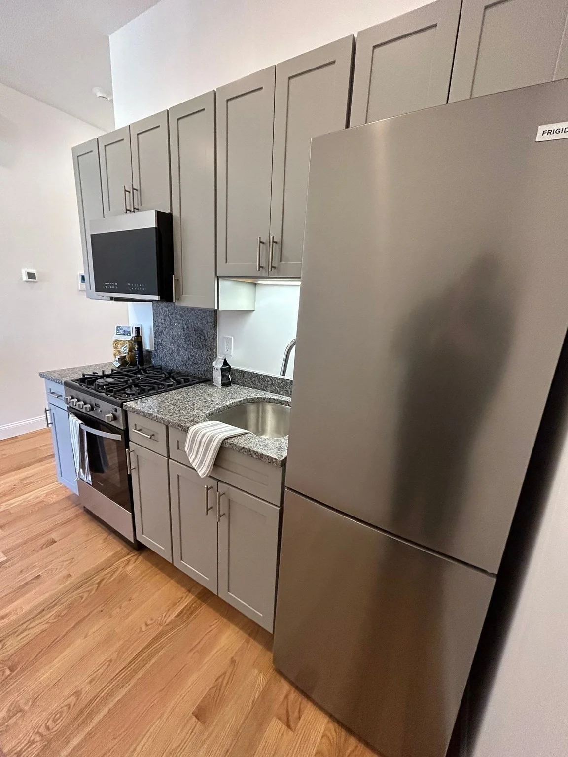 Studio bed, 1 bath apartment for rent at 52 Washington Ave Unit 407, Chelsea — photo 7 of 10