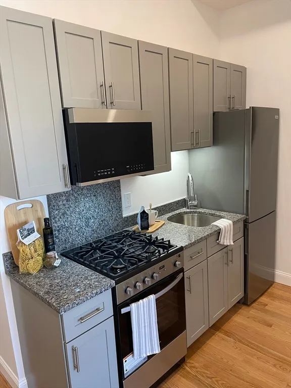 Studio bed, 1 bath apartment for rent at 52 Washington Ave Unit 407, Chelsea