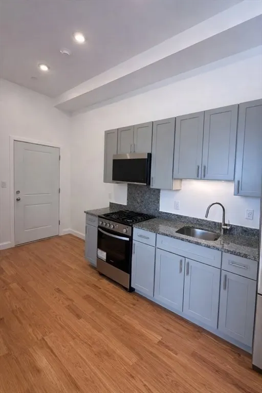 1 bed, 1 bath apartment for rent at 52 Washington Ave Unit 409, Chelsea — photo 3 of 7