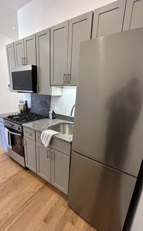 Studio bed, 1 bath apartment for rent at 52 Washington St Unit 310, Chelsea — photo 2 of 12