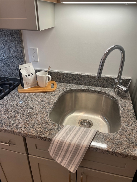 Studio bed, 1 bath apartment for rent at 52 Washington St Unit 401, Chelsea — photo 5 of 9