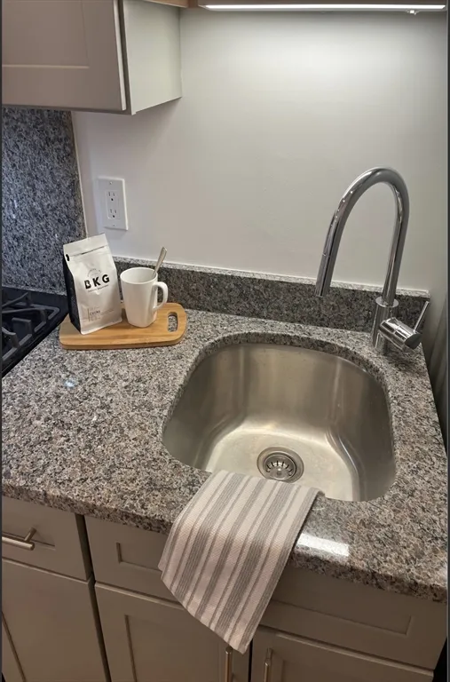 Studio bed, 1 bath apartment for rent at 52 Washington St Unit 404, Chelsea — photo 4 of 9
