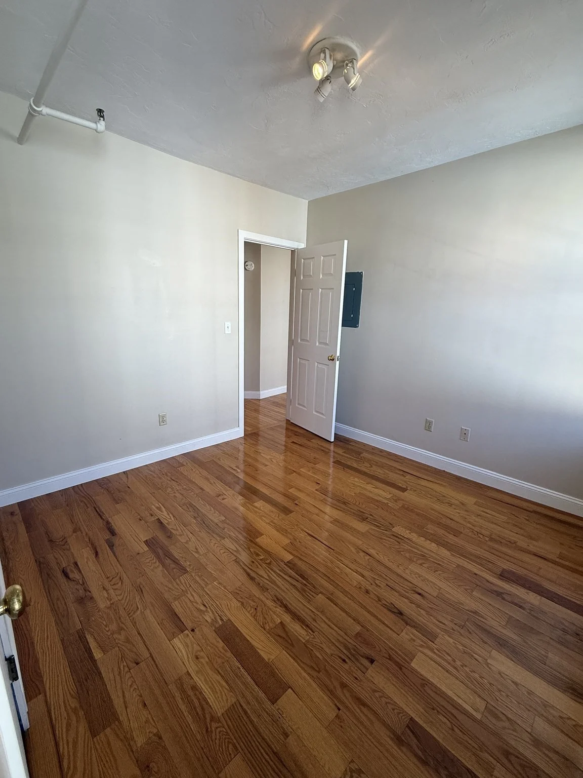 1 bed, 1 bath apartment for rent at 52 Washington Unit 7, East Boston — photo 9 of 11