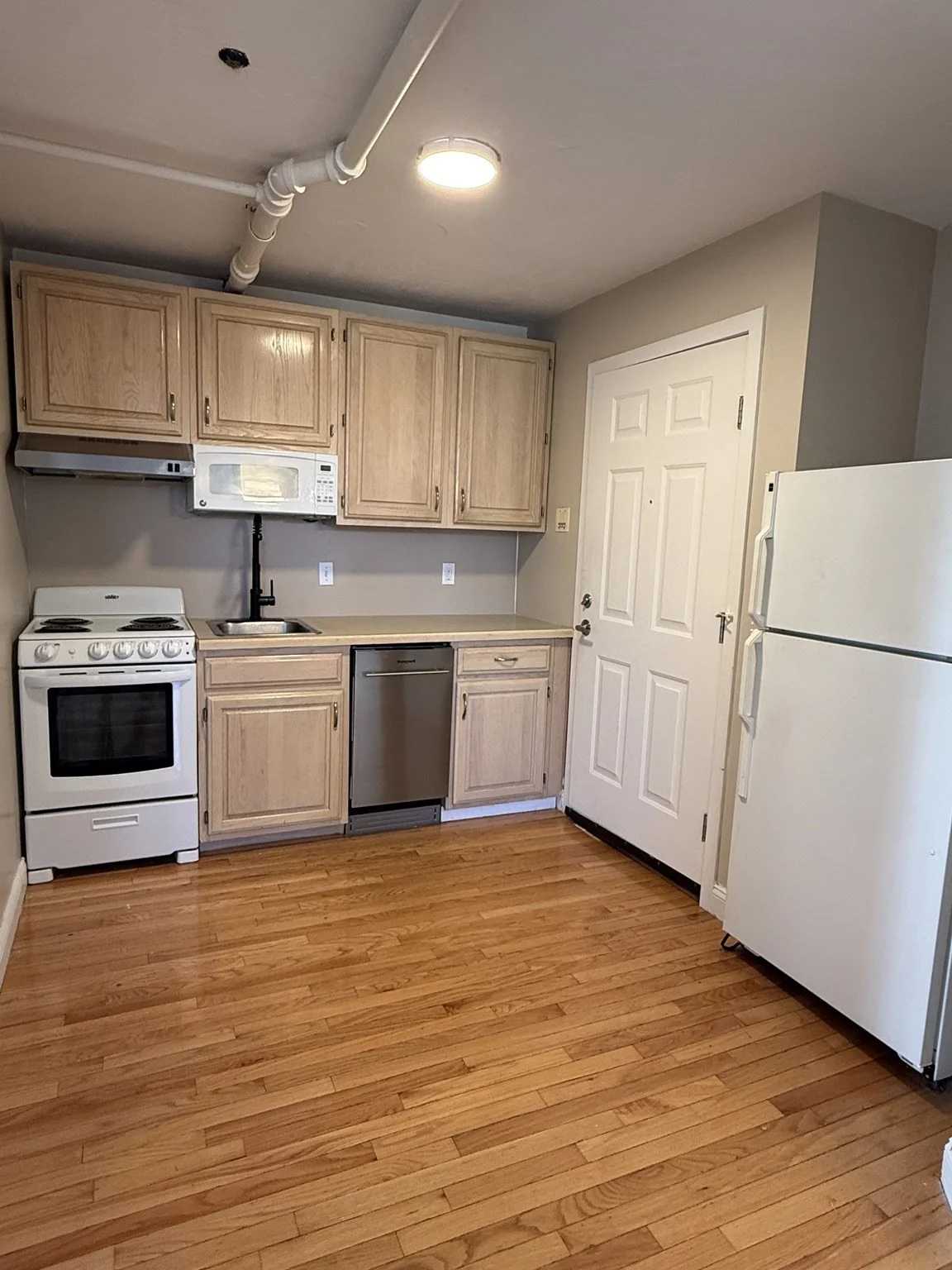 1 bed, 1 bath apartment for rent at 52 Washington Unit 7, East Boston — photo 6 of 11