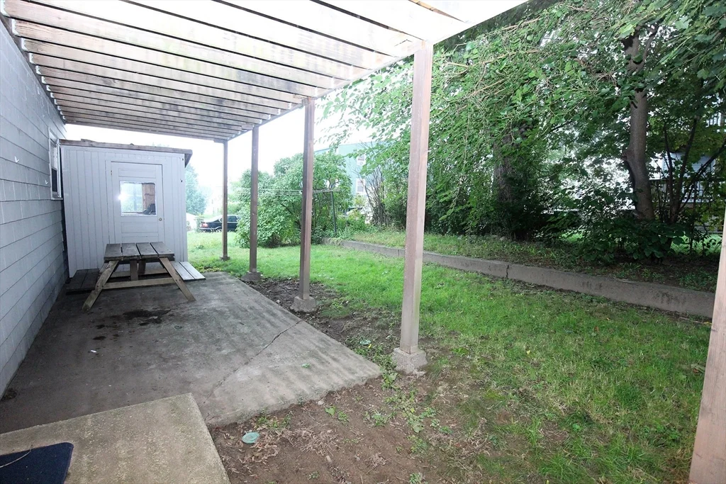 3 bed, 1 bath apartment for rent at 52 Westminster Ave Unit 52, Watertown — photo 19 of 21