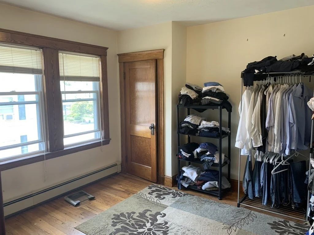 3 bed, 1 bath apartment for rent at 52 Winter St Unit 2, Tufts University — photo 7 of 15