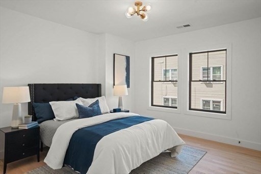3 bed, 2 bath apartment for rent at 52 Withington St Unit 3, Dorchester — photo 6 of 12