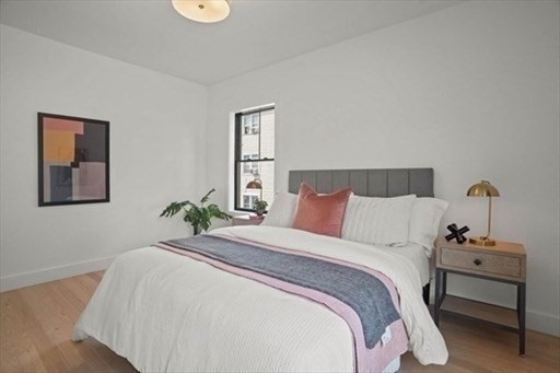 3 bed, 2 bath apartment for rent at 52 Withington St Unit 3, Dorchester — photo 8 of 12