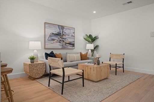 3 bed, 2 bath apartment for rent at 52 Withington St Unit 3, Dorchester — photo 5 of 12