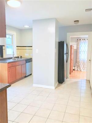 5 bed, 2 bath apartment for rent at 52 Woods Ave Unit 2, West Somerville — photo 3 of 27