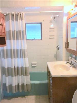 5 bed, 2 bath apartment for rent at 52 Woods Ave Unit 2, West Somerville — photo 19 of 27
