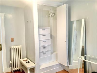 5 bed, 2 bath apartment for rent at 52 Woods Ave Unit 2, West Somerville — photo 24 of 27