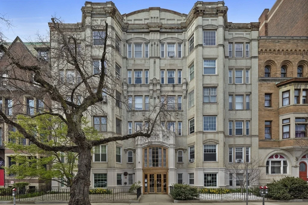 1 bed, 1 bath apartment for rent at 520 Beacon St Unit 2F, Fenway — photo 17 of 18