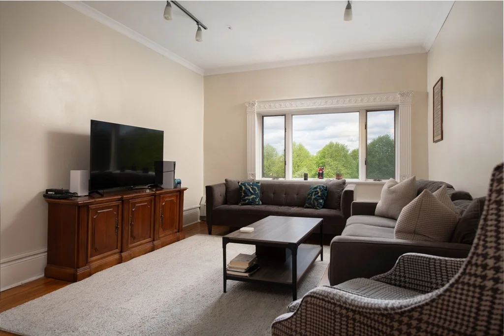 2 bed, 2 bath apartment for rent at 520 Beacon St Unit 4A, Back Bay — photo 4 of 26
