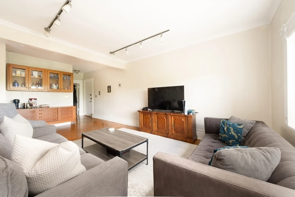 2 bed, 2 bath apartment for rent at 520 Beacon St Unit 4A, Back Bay — photo 6 of 26