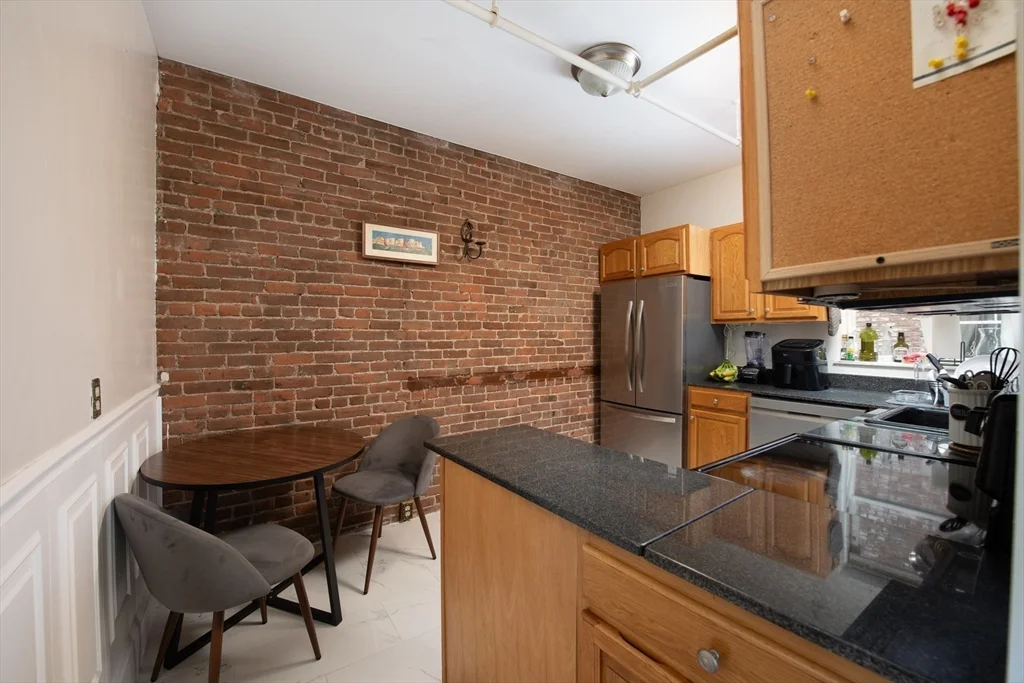 2 bed, 2 bath apartment for rent at 520 Beacon St Unit 4A, Back Bay — photo 9 of 26