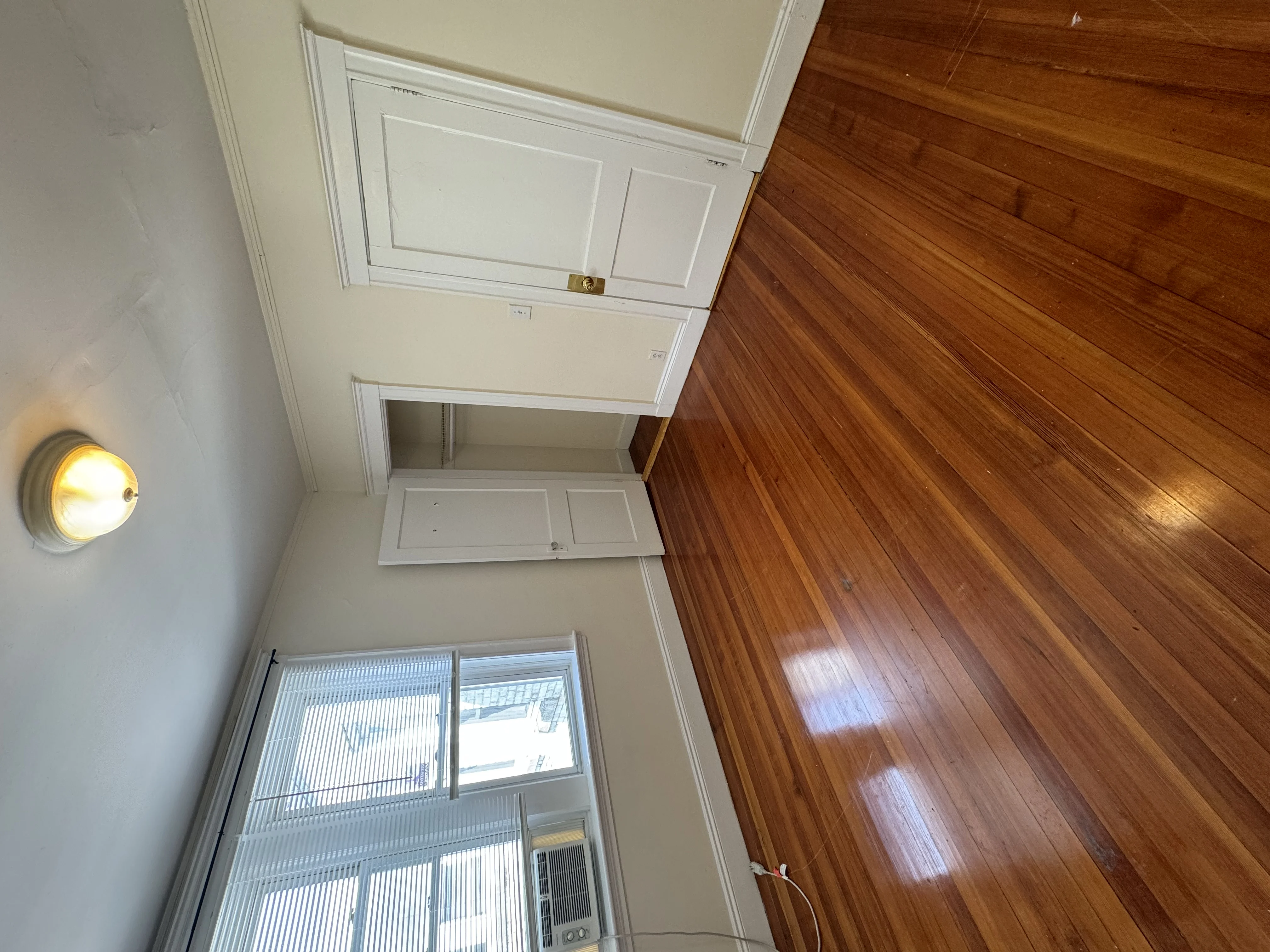 2 bed, 1 bath apartment for rent at 520 Cambridge St Unit 2, Allston — photo 4 of 5