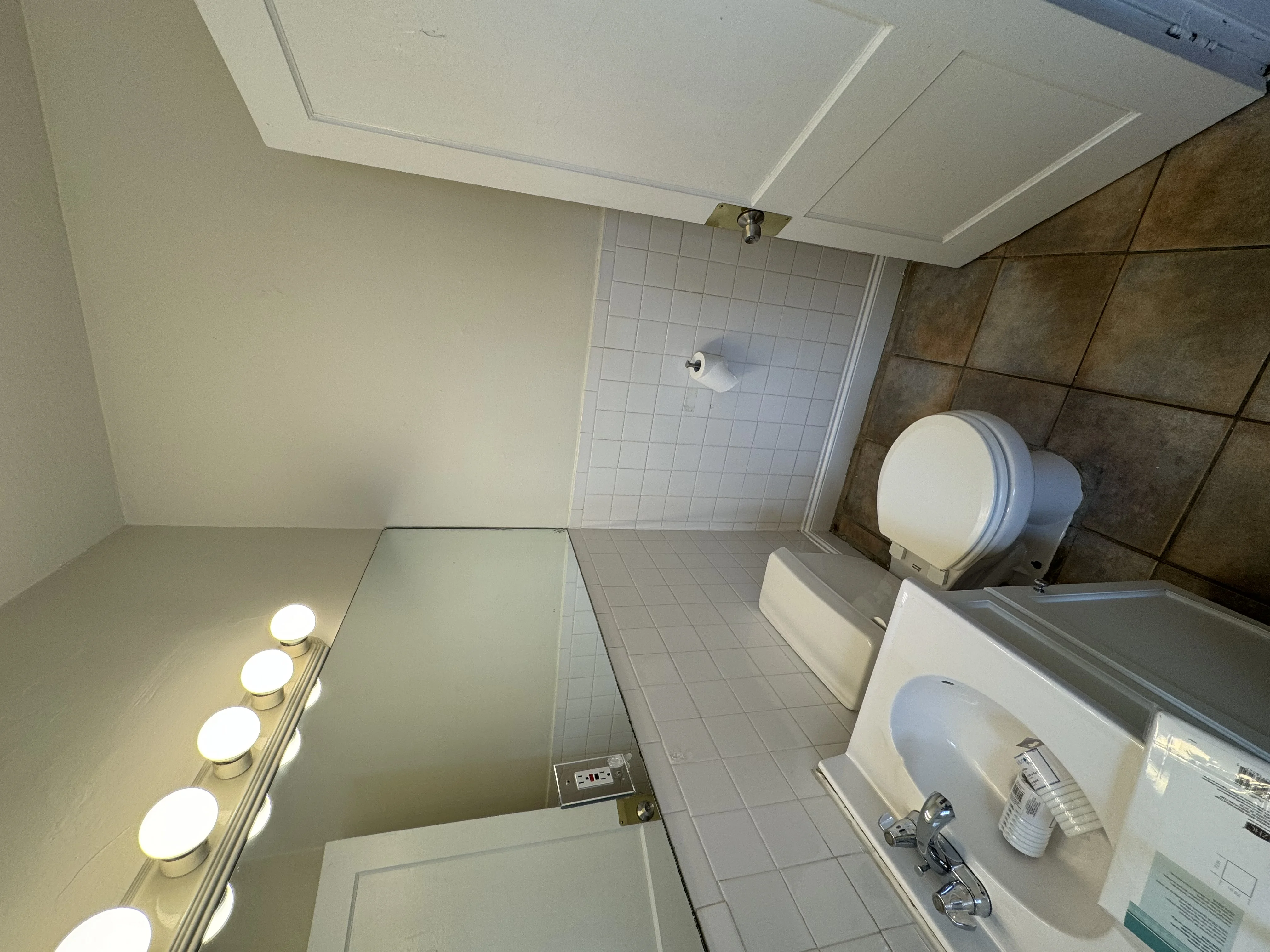 2 bed, 1 bath apartment for rent at 520 Cambridge St Unit 2, Allston — photo 5 of 5