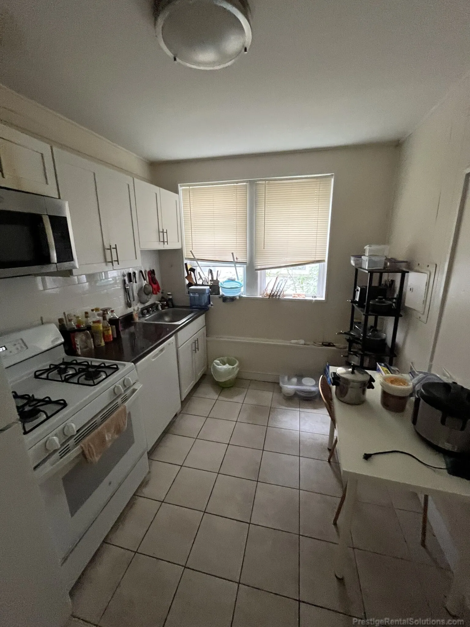 2 bed, 1 bath apartment for rent at 520 Cambridge St Unit 4, Brighton — photo 9 of 10