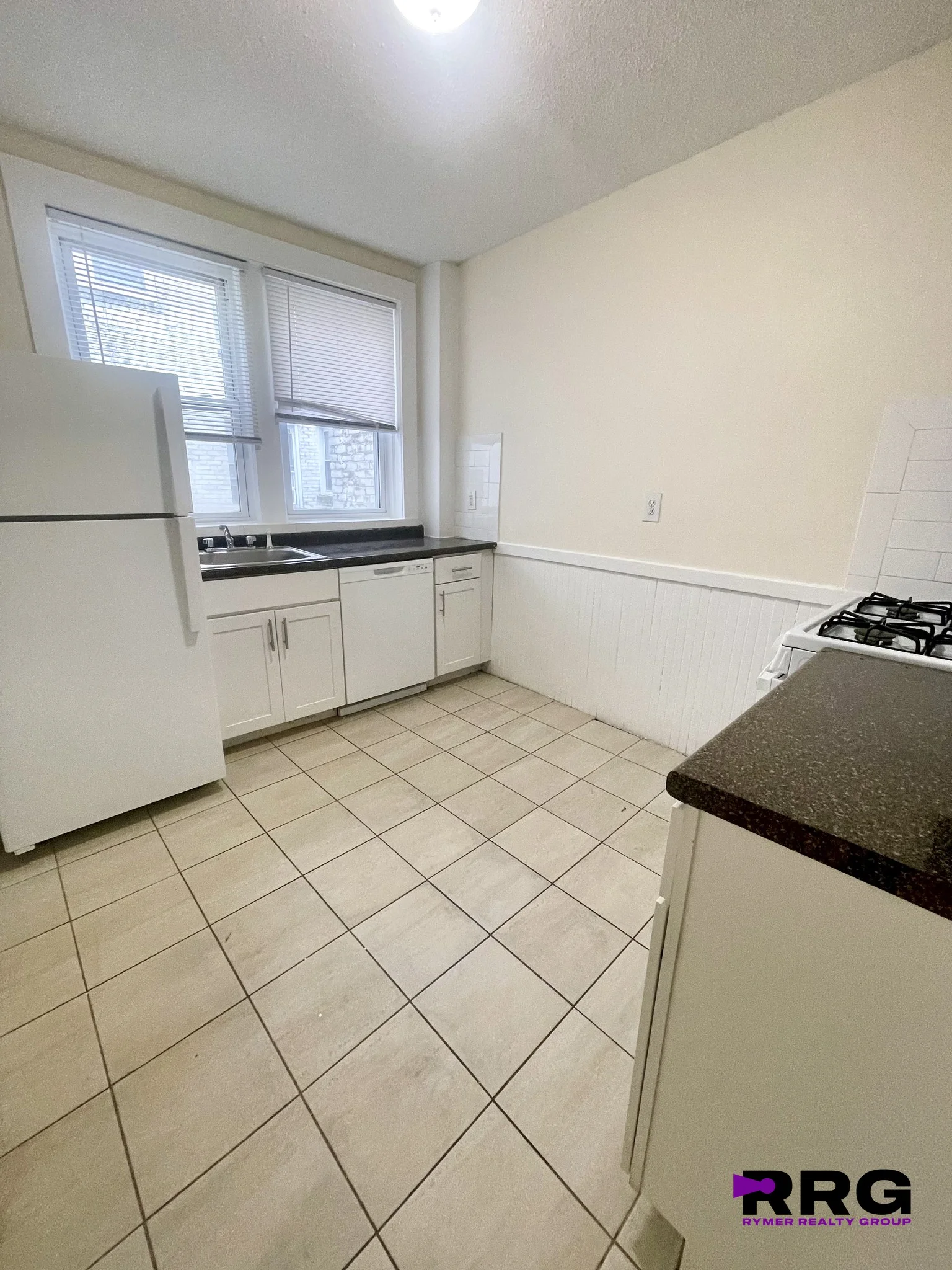 2 bed, 1 bath apartment for rent at 520 Cambridge St Unit 5, Brighton — photo 3 of 11