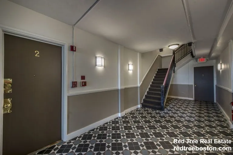 2 bed, 1 bath apartment for rent at 520 Cambridge Ter Unit 4, Brighton — photo 4 of 5