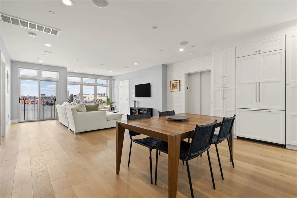 2 bed, 2 bath apartment for rent at 520 Dorchester Ave Unit 3R, South Boston — photo 13 of 31