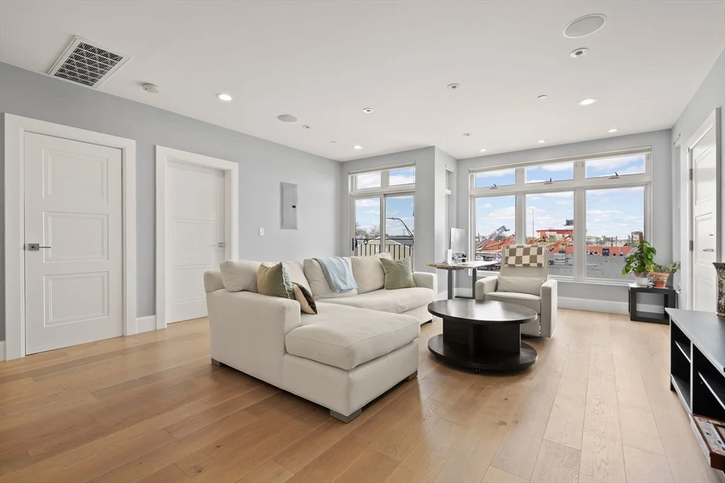 2 bed, 2 bath apartment for rent at 520 Dorchester Ave Unit 3R, South Boston — photo 9 of 31