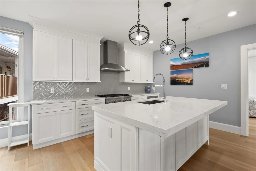 2 bed, 2 bath apartment for rent at 520 Dorchester Ave Unit 3R, South Boston — photo 1 of 31
