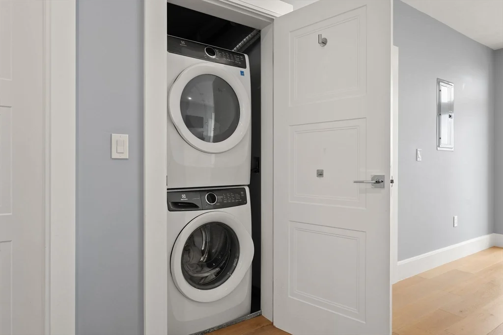 2 bed, 2 bath apartment for rent at 520 Dorchester Ave Unit 3R, South Boston — photo 23 of 31