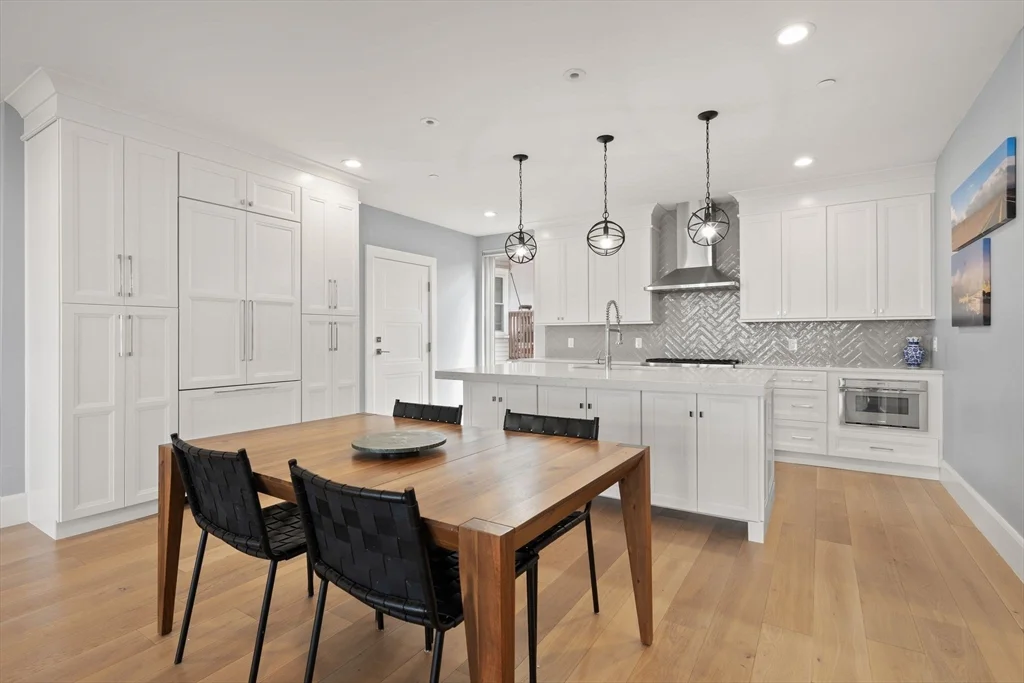 2 bed, 2 bath apartment for rent at 520 Dorchester Ave Unit 3R, South Boston — photo 5 of 31