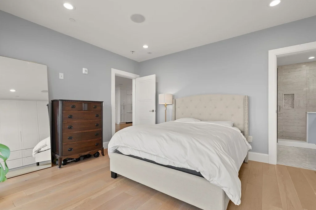 2 bed, 2 bath apartment for rent at 520 Dorchester Ave Unit 3R, South Boston — photo 15 of 31