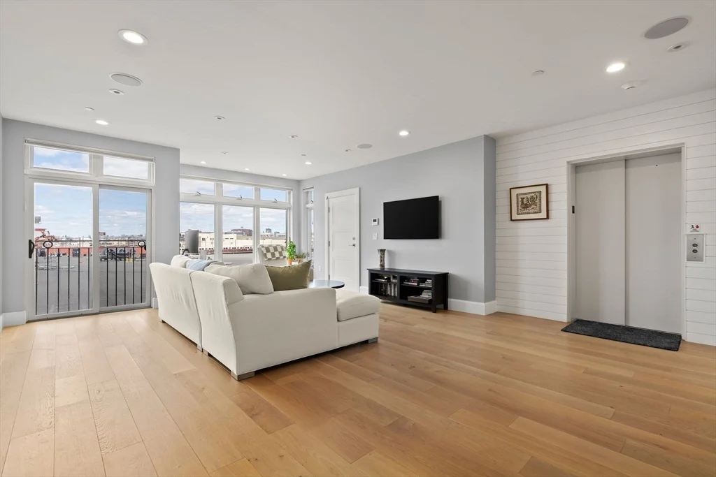 2 bed, 2 bath apartment for rent at 520 Dorchester Ave Unit 3R, South Boston — photo 12 of 31