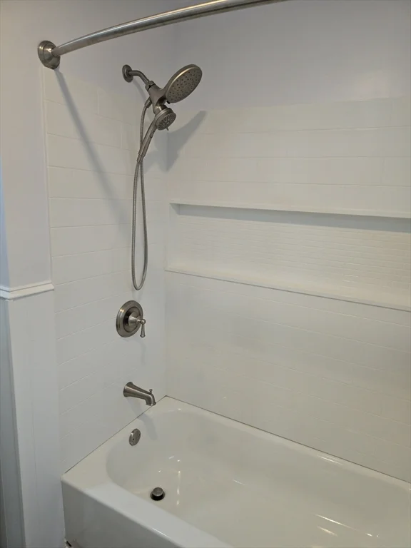 3 bed, 1 bath apartment for rent at 520 June St Unit 6, Fall River — photo 21 of 22
