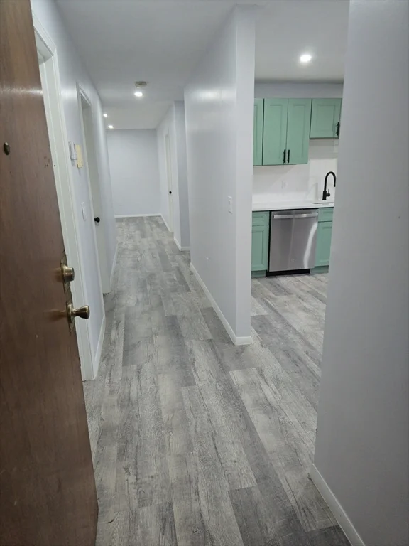 3 bed, 1 bath apartment for rent at 520 June St Unit 6, Fall River — photo 10 of 22