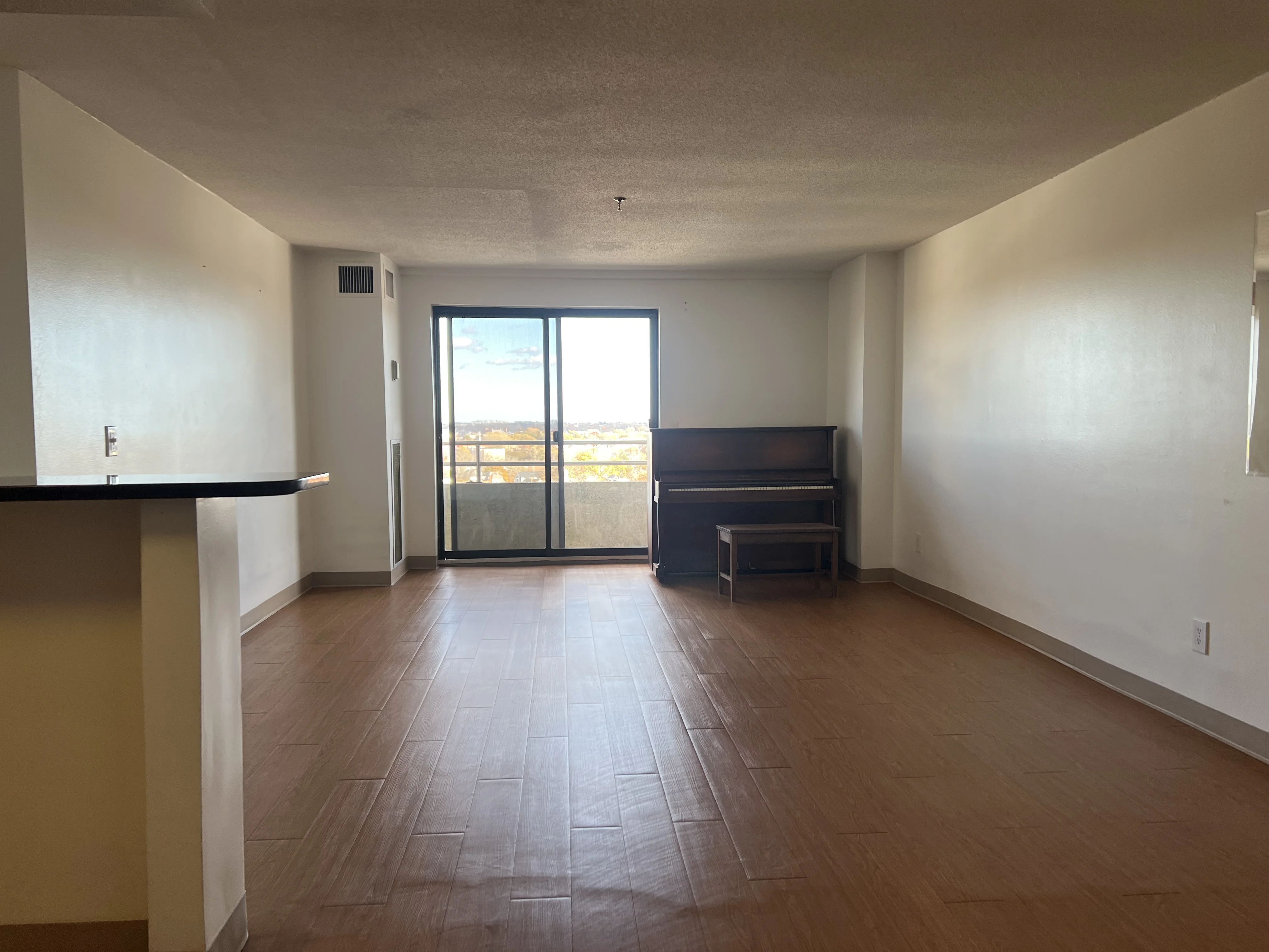 2 bed, 2 bath apartment for rent at 520 Main St Unit 1108, Malden — photo 3 of 15