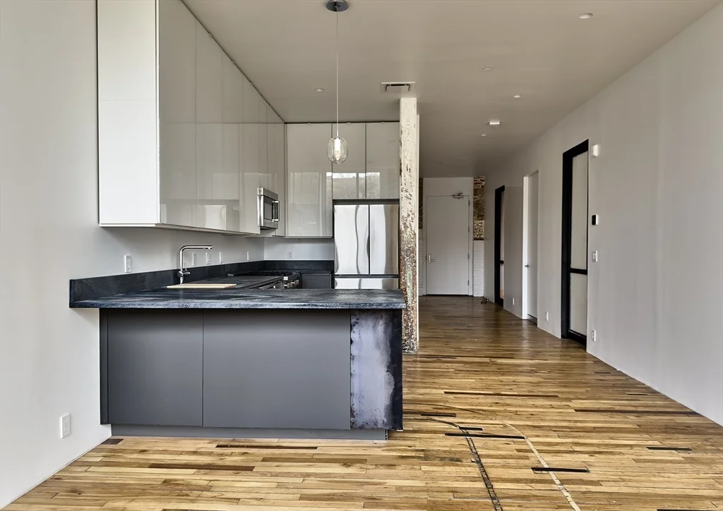 1 bed, 1 bath apartment for rent at 520 State Rd Unit 207, North Adams — photo 8 of 13