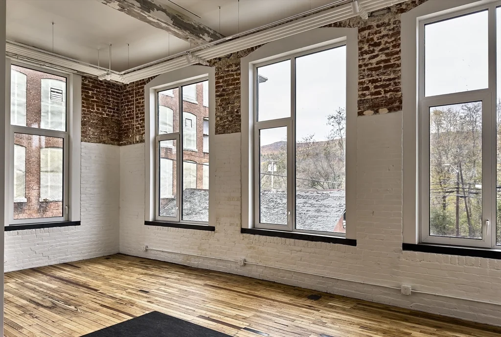 1 bed, 1 bath apartment for rent at 520 State Rd Unit 207, North Adams — photo 4 of 13