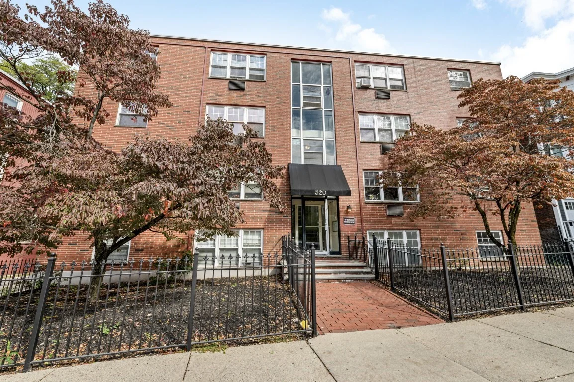 2 bed, 1 bath apartment for rent at 520 Talbot Ave Unit 4, Dorchester