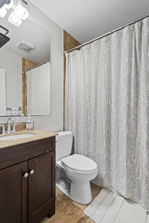 2 bed, 1 bath apartment for rent at 521 E 5th St Unit 1, South Boston — photo 6 of 12