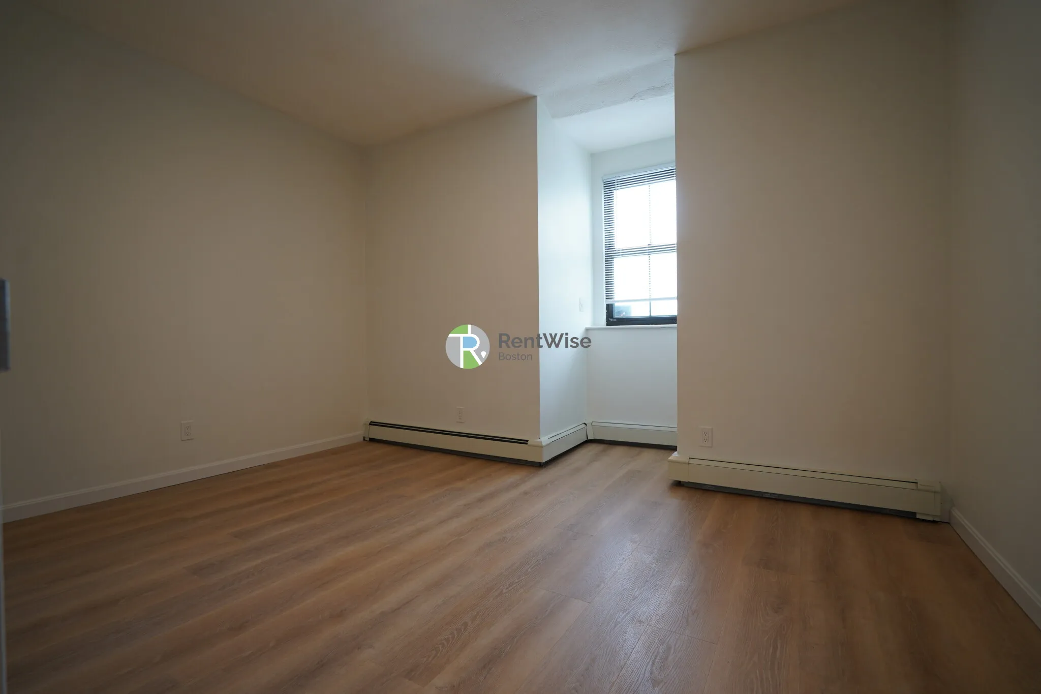 3 bed, 1 bath apartment for rent at 521 Massachusetts Ave Unit 5, Roxbury — photo 10 of 21