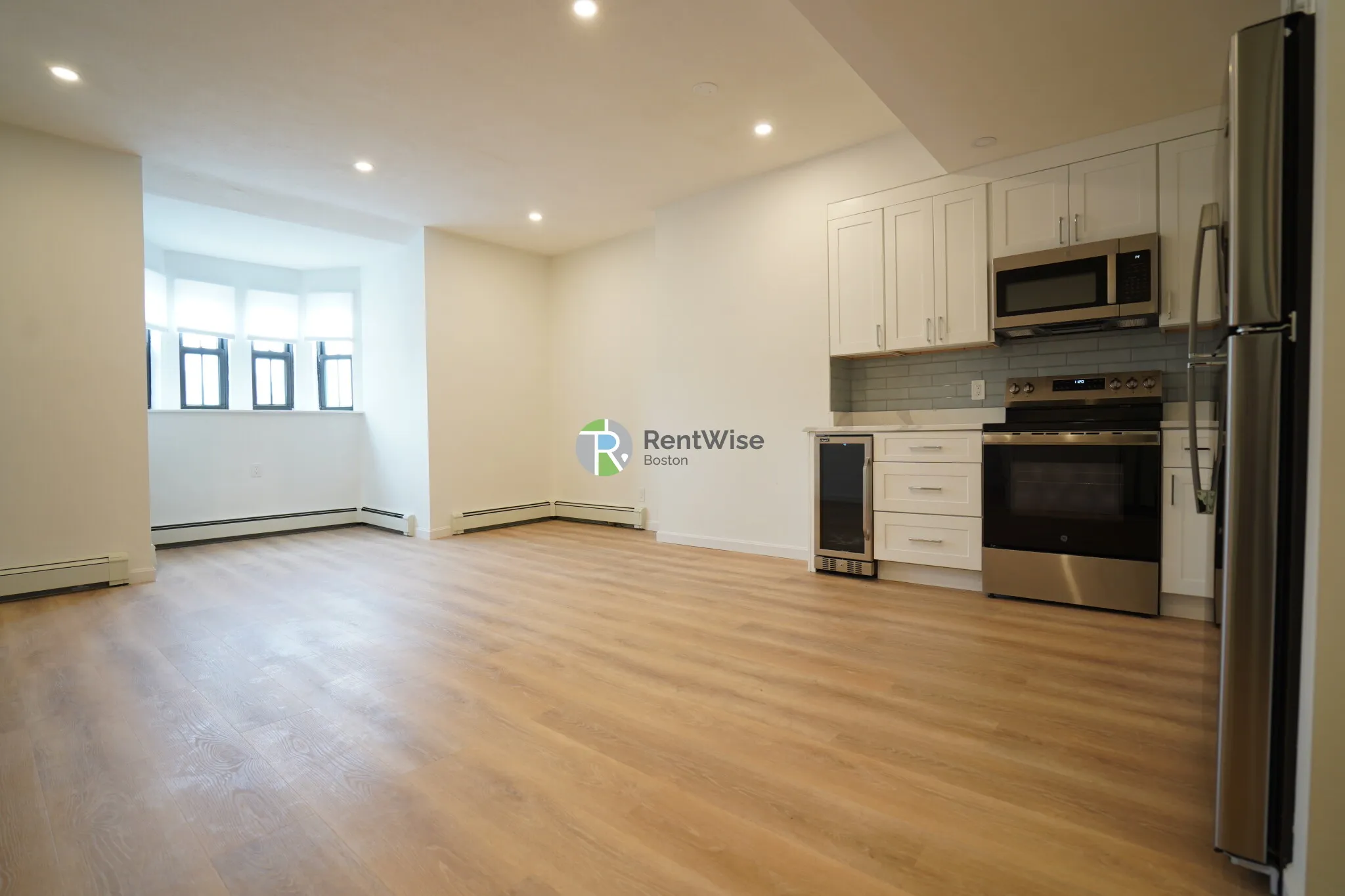 3 bed, 1 bath apartment for rent at 521 Massachusetts Ave Unit 5215, Roxbury