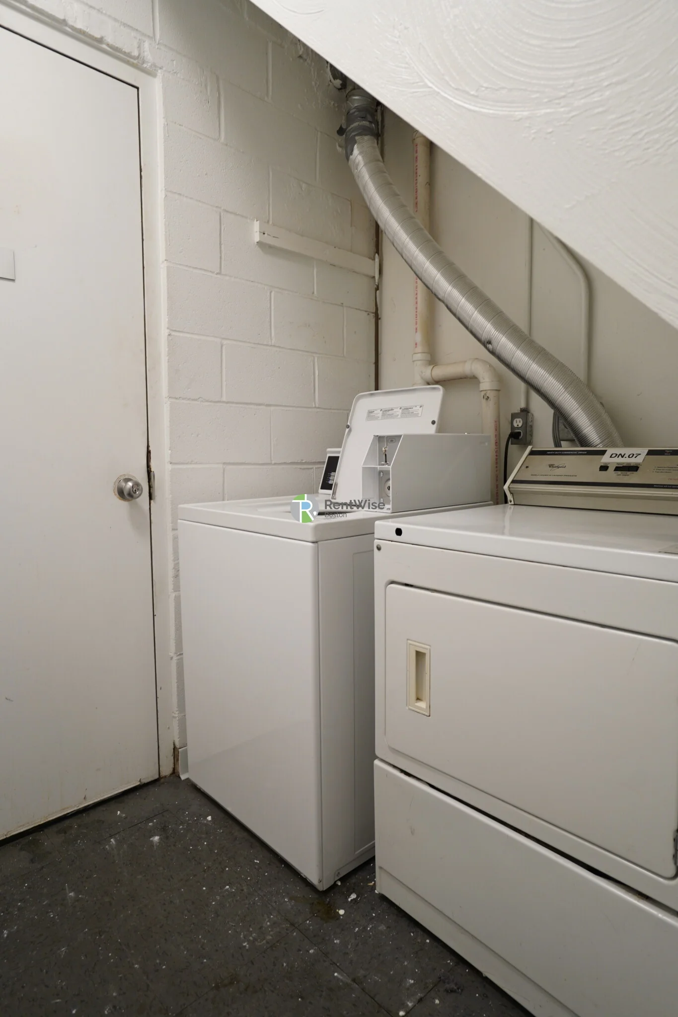 3 bed, 1 bath apartment for rent at 521 Massachusetts Ave Unit 5215, Roxbury — photo 21 of 21