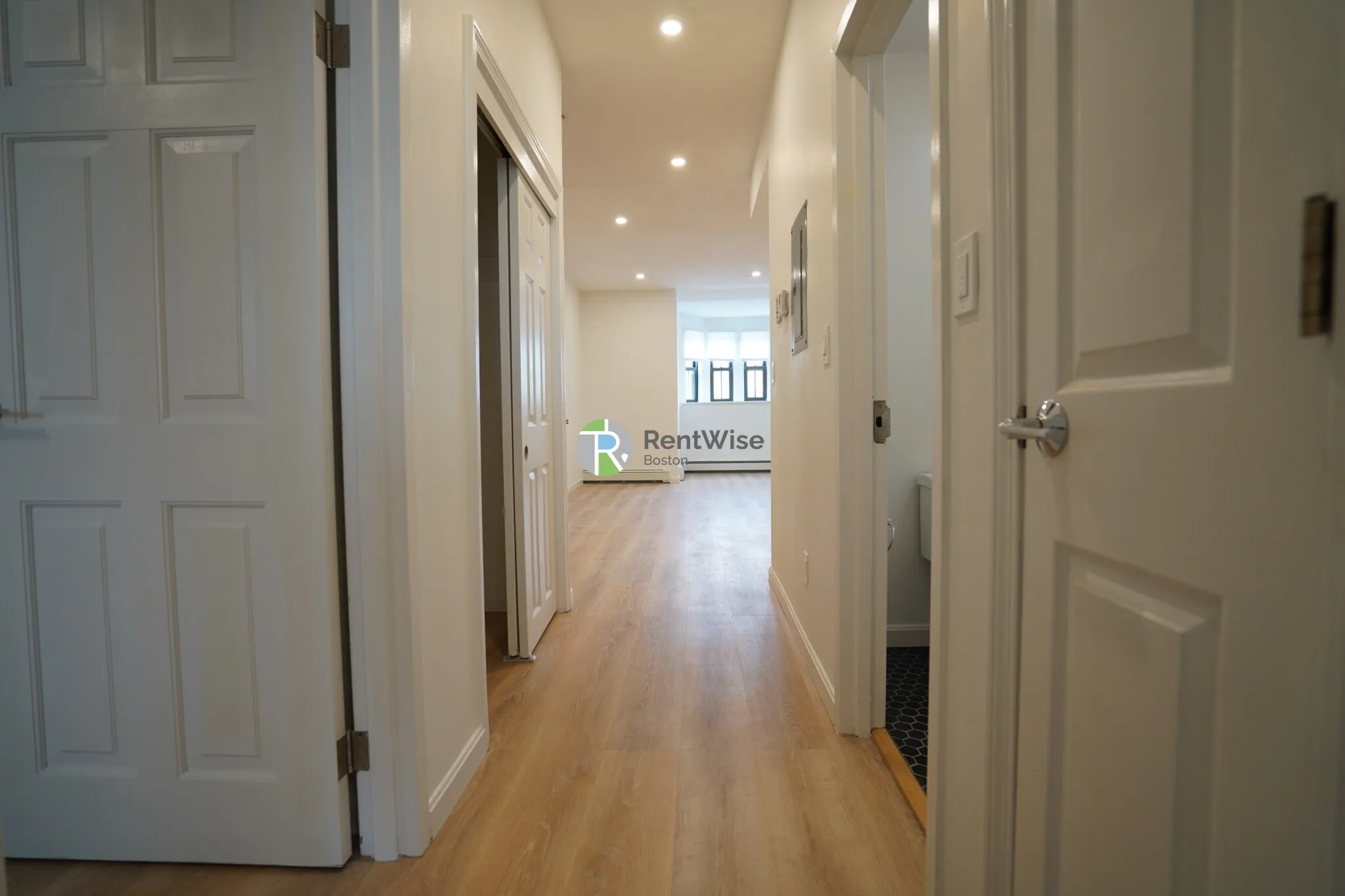3 bed, 1 bath apartment for rent at 521 Massachusetts Ave Unit 5215, Roxbury — photo 13 of 21
