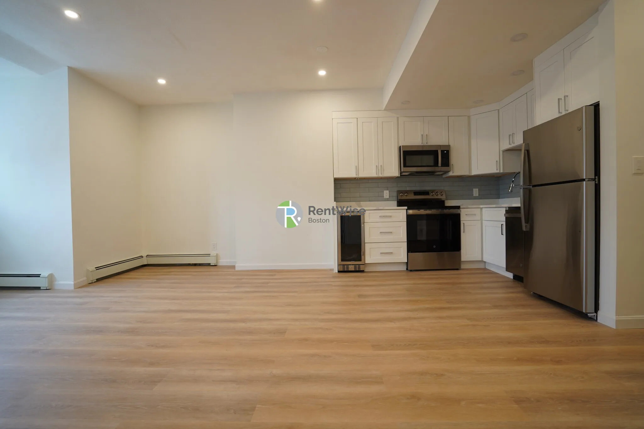 3 bed, 1 bath apartment for rent at 521 Massachusetts Ave Unit 5215, Roxbury — photo 6 of 21