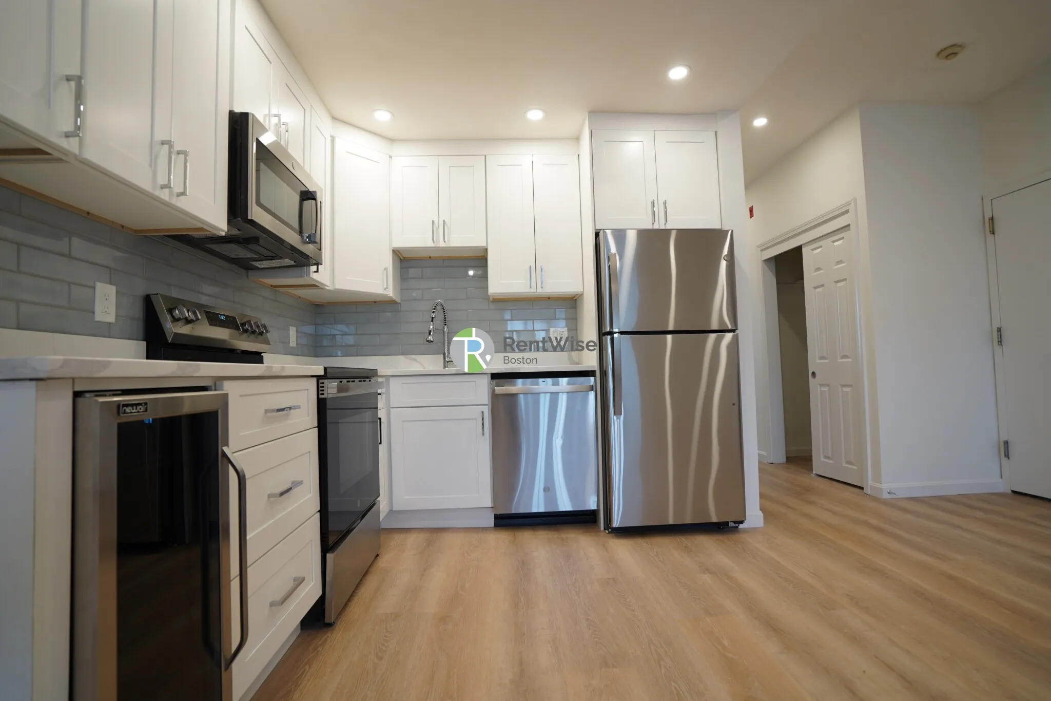 3 bed, 1 bath apartment for rent at 521 Massachusetts Ave Unit 5215, Roxbury — photo 9 of 21