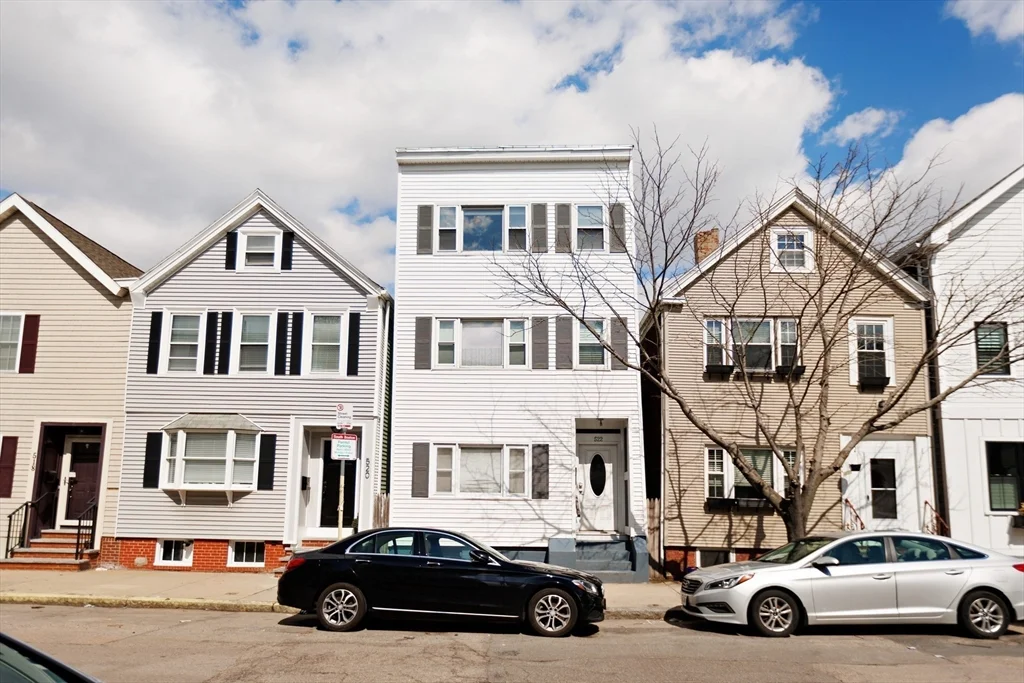 1 bed, 1 bath apartment for rent at 522 E 8 Unit 3, South Boston — photo 18 of 20