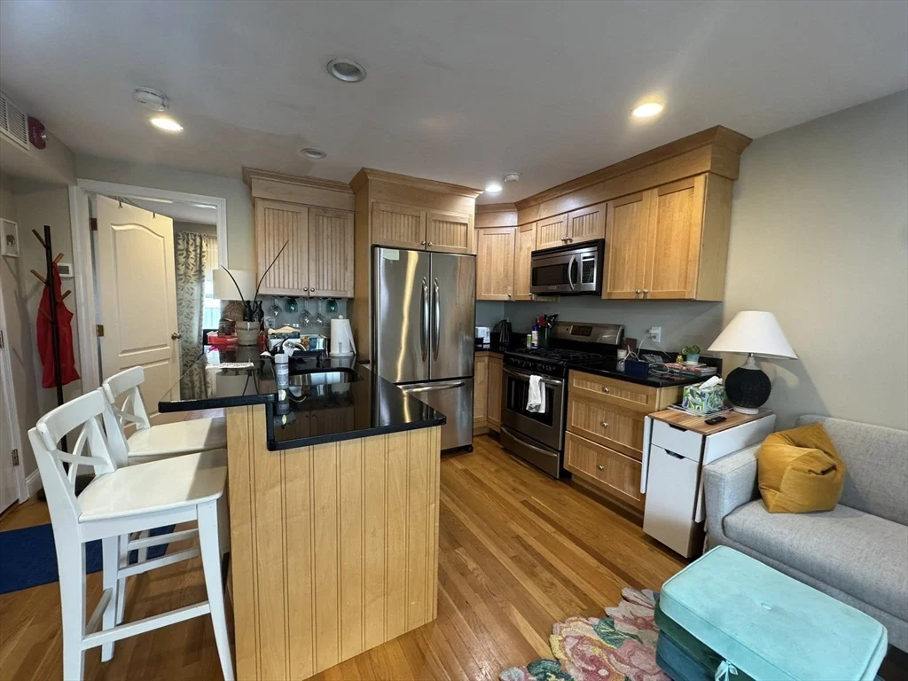 1 bed, 1 bath apartment for rent at 522 E Third St Unit 2, South Boston — photo 1 of 4