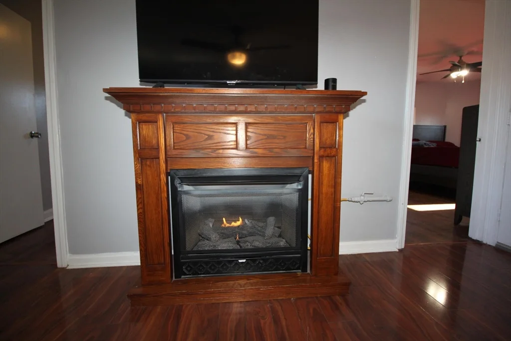 3 bed, 1 bath apartment for rent at 522 Slade T Unit 2, Fall River — photo 4 of 18