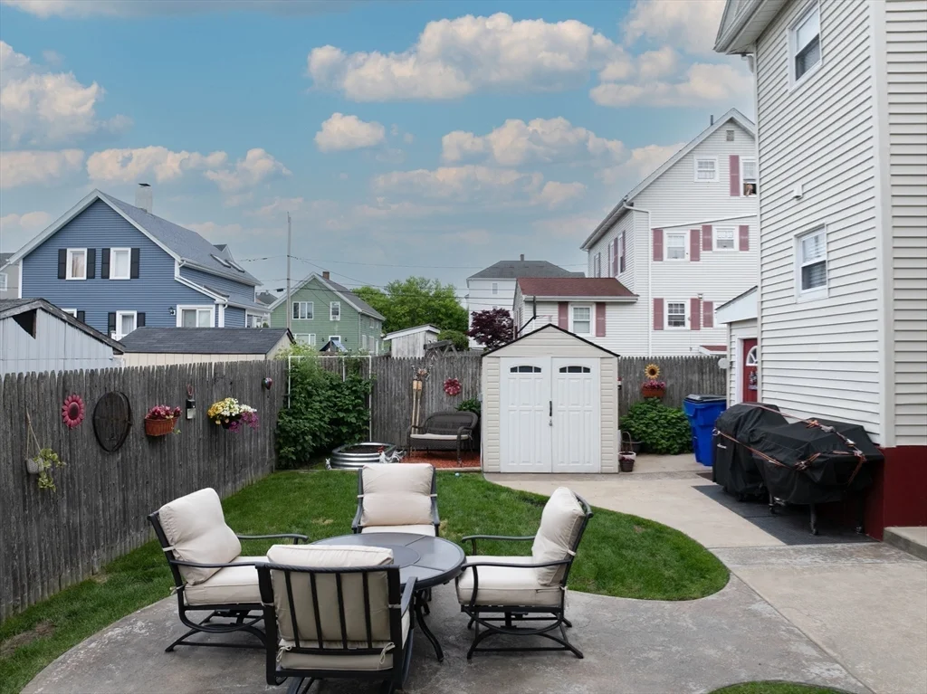 3 bed, 1 bath apartment for rent at 522 Slade T Unit 2, Fall River — photo 17 of 18